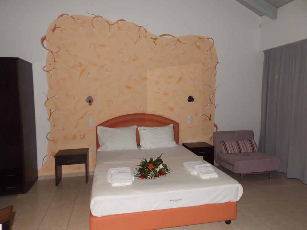 Hotel Theasis Szergúlasz-part Szoba fotó